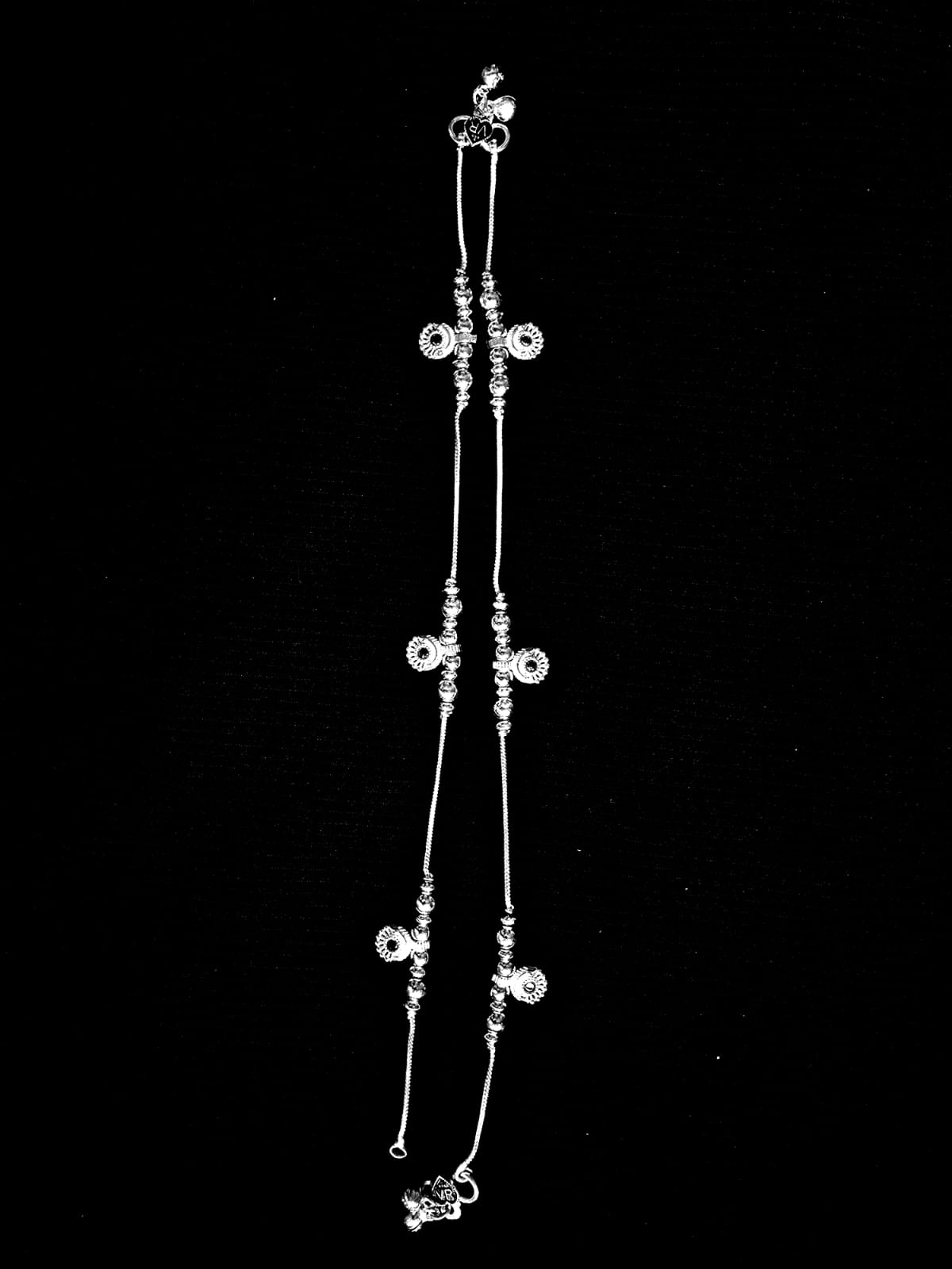 Premium Silver-Tone Crystal Charm Anklet for Women | Designer Oval Stone Payal (Pack of 1)